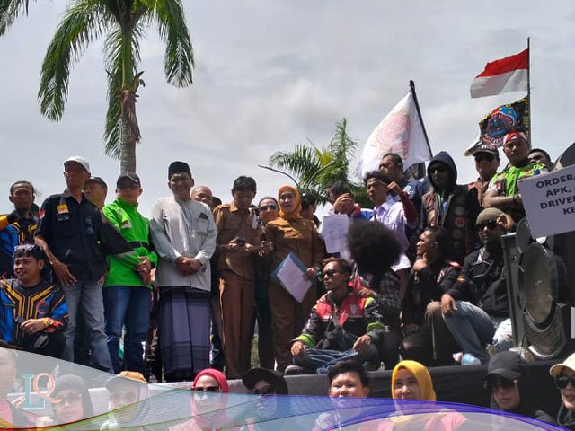 Aksi damai , Driver online