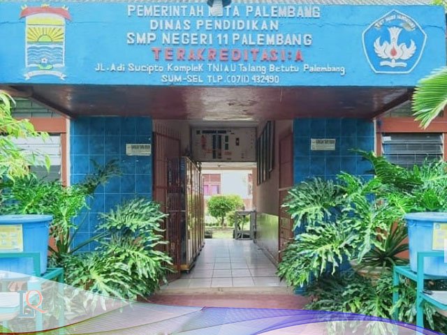 di intimidasi , SMPN 11 Palembang , Staf Tata Usaha