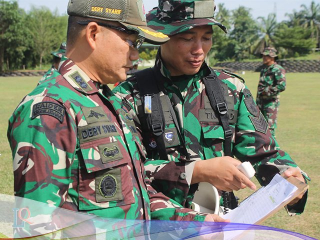 latihan menembak , satuan bantuan tempur