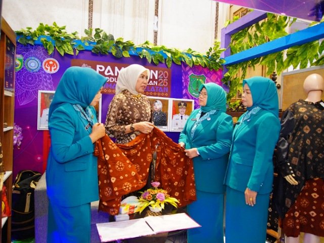 Peringatan HKG ke-53 , Rakerda Dekranasda Sumsel