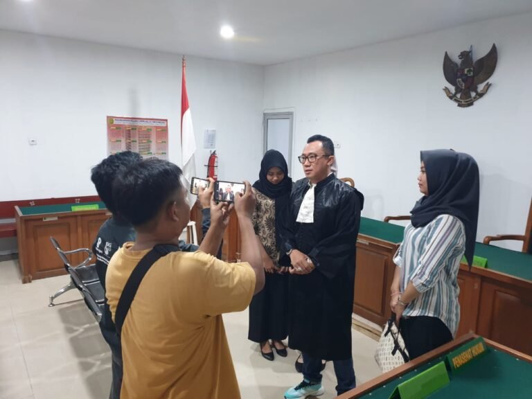 Bpn , Harobin Mustofa , pakar hukum , PN PALEMBANG , tipikor , ybs