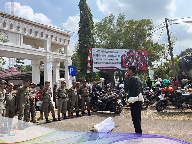 AMPHIBI Gelar Aksi Damai , Praktik KKN