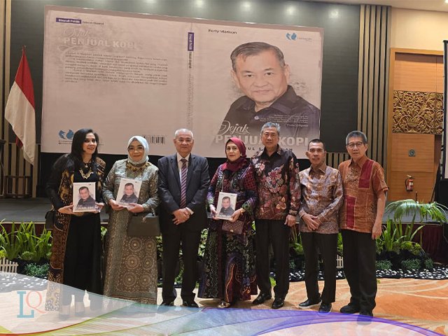 Buku Biografi , Jejak Penjual Kopi