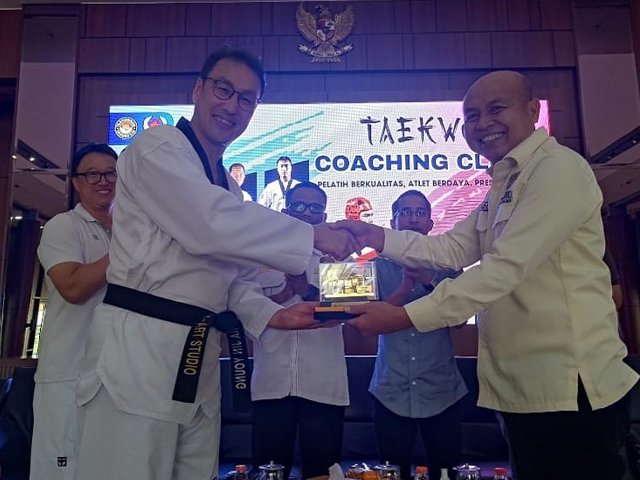 kegiatan coaching clinic , Taekwondo Indonesia Ogan Ilir
