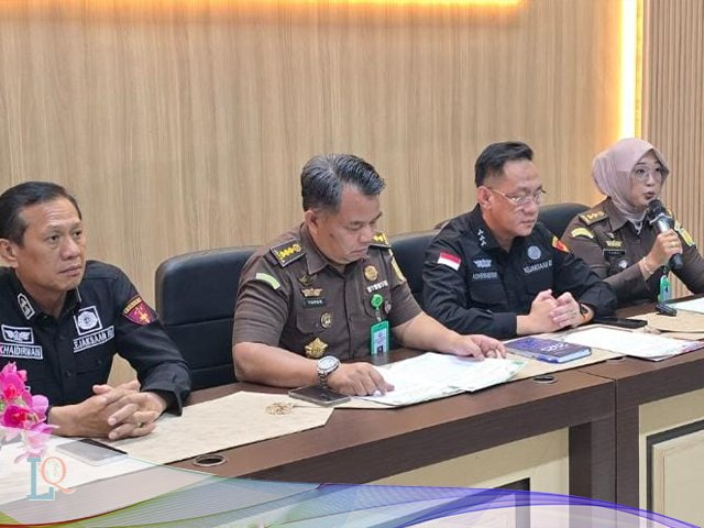 OTT Di Kantor Camat Pagar Gunung