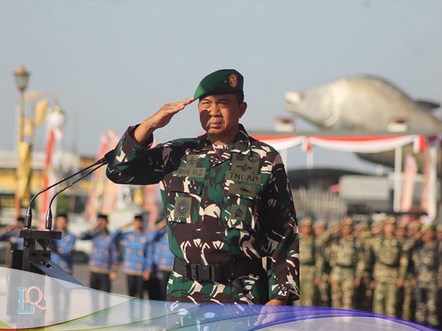 Upacara HUT ke-80 TNI