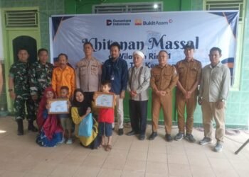 PT Bukit Asam Gelar Khitanan Massal untuk Anak-anak Warga Kertapati dan Karang Anyar