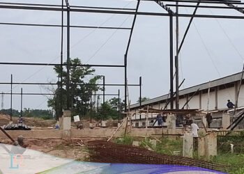 proyek pembangunan gudang