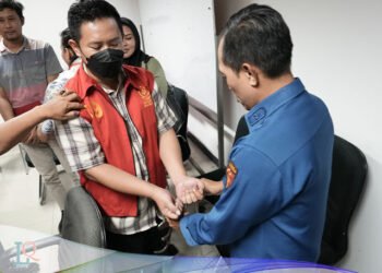 Penyerahan Tersangka dan Barang Bukti