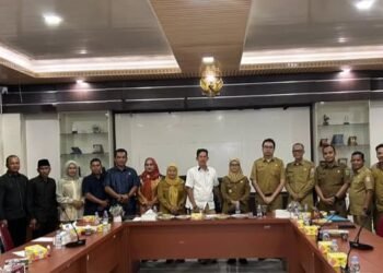 Pimpinan dan Anggota DPRD Banyuasin Menghadiri kegiatan sosialisasi kamus usulan Pokok-Pokok pikiran (Pokir)