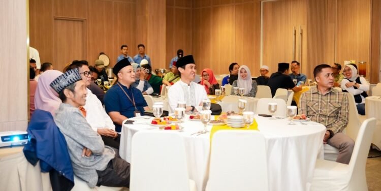 PLN UID S2JB Gelar Buka Puasa Bersama Forum Wartawan Peduli Energi di Palembang