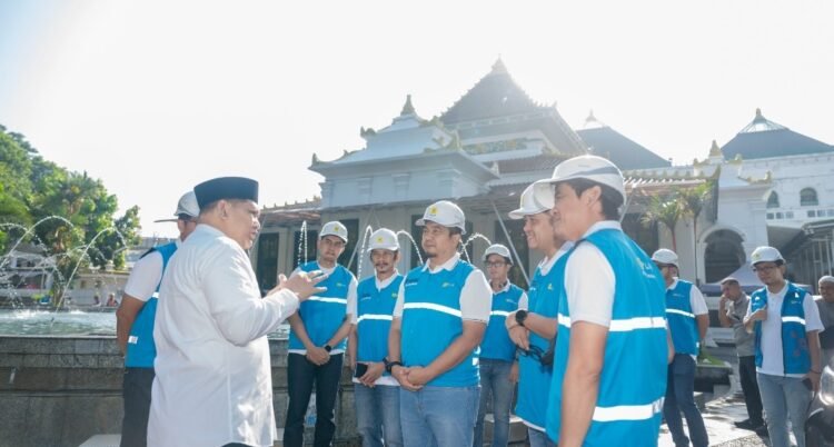PLN Pastikan Listrik Andal di Masjid-Masjid Utama Palembang Jelang Salat Idul Fitri 1447 H