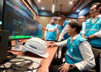 Jaga Terang di Hari Kemenangan, Cerita Petugas PLN Amankan Keandalan Listrik di Momen Idulfitri