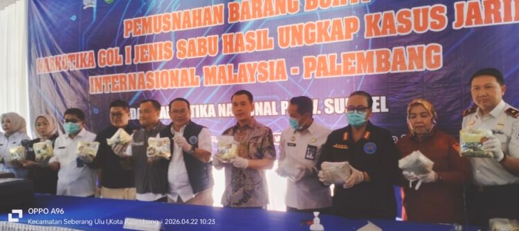 BNNP Sumsel Musnahkan 16,9 Kg Sabu Jaringan Malaysia–Palembang, Dua DPO Diburu