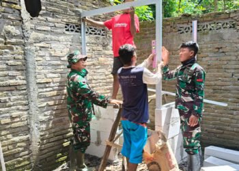 Satgas TMMD Bangun Jamban