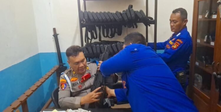Bid Propam Polda Sumsel Periksa Ratusan Senpi