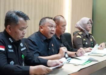 KEJATI Sumsel Tahan Lima Tersangka Dugaan Tipikor Pemberian Fasilitas Pinjaman Dari Salah Satu Bank Pemerintah Kepada PT.BSS dan PT.SAL