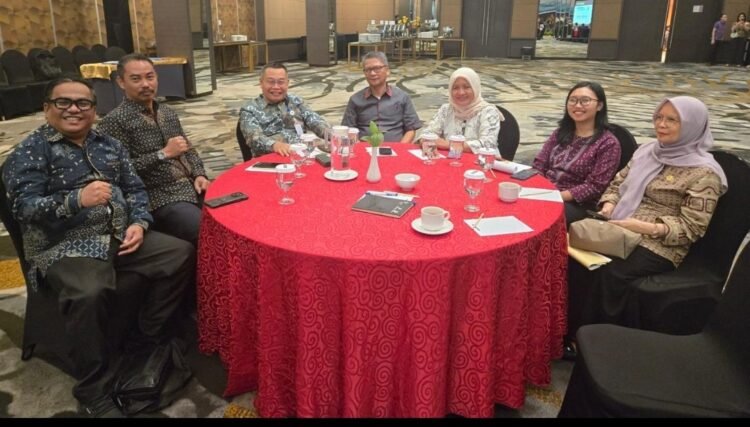 Perkuat Komitmen Energi Hijau, Kadisnakertrans dan Plt KDLH Muba Hadiri Forum Dialog Transisi Energi Sumatera Selatan