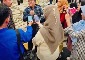 OPINI: Memuliakan Keringat, Menjaga Harapan: Seruan Gotong Royong untuk Pejuang Nafkah Bumi Serasan Sekate