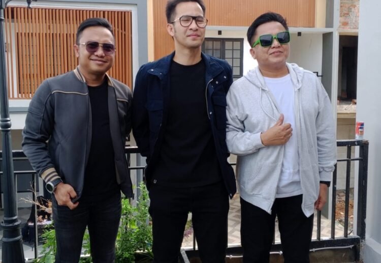 Dari Palembang untuk Indonesia, The Robin Optimis Lagu “Kehangatan Pria Lain” Digemari Pecinta Musik Tanah Air