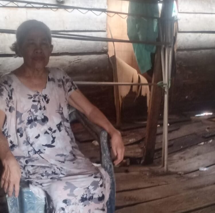 Kisah Asmina: Rumah Roboh, Harapan Kian Rapuh di Sudut Palembang