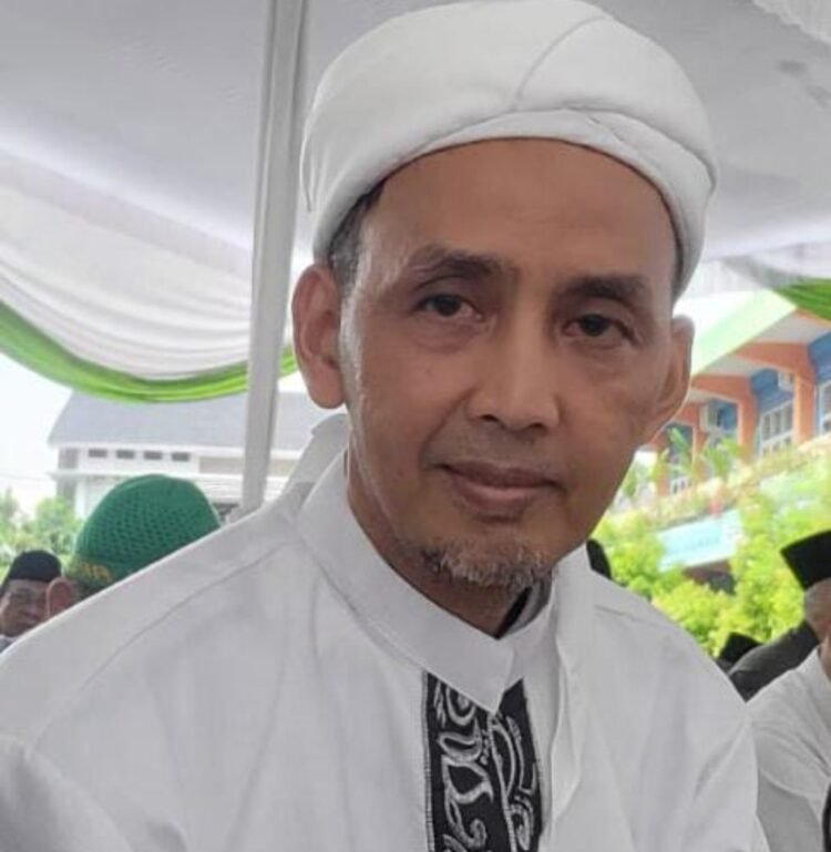 HAJI: ANTARA KEWAJIBAN ILAHI, TRADISI GELAR, DAN HIKMAH YANG TERLUPAKAN