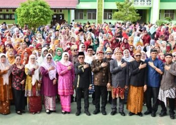 Peringati Hardiknas 2026, Kakanwil Kemenag Sumsel Tekankan Pentingnya “Deep Learning” dan Kesejahteraan Guru