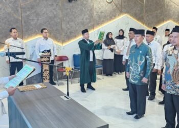 Lantik Pejabat Baru, Kakanwil Kemenag Sumsel Tekankan Peningkatan Layanan KUA dan Humas