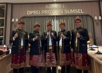 Toga hitam Chairul S Matdiah Masukan Sel Direktur Perusahaan Sawit Asal Malaysia ke Penjara