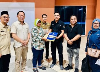 Penuh Haru, Pemkab Muba dan BP3MI Sumsel Fasilitasi Pemulangan Anak Pekerja Migran yang Terlantar di Malaysia, Langsung Diserahkan ke Ibu Kandung di Bandara SMB II