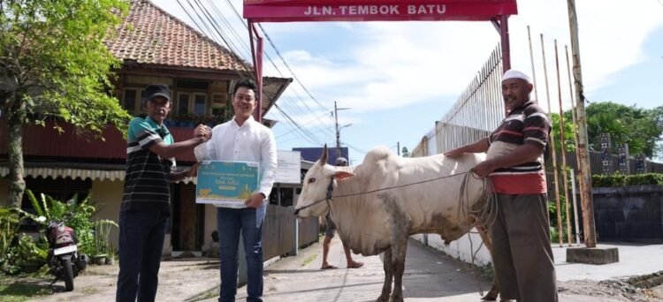Bukan Sekadar Berbagi, Kilang Plaju Tebar Kebersamaan dan Kepedulian kepada Masyarakat Melalui Penyaluran Hewan Qurban
