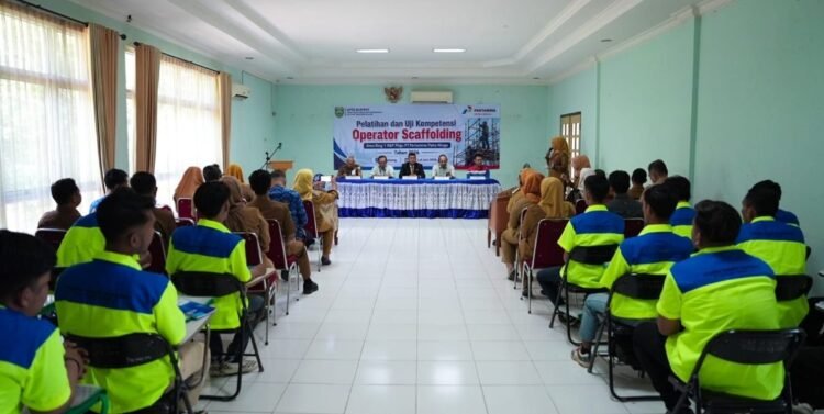 Semangat Kolaborasi Pertamina Patra Niaga Kilang Plaju dan Disnakertrans Demi Wujudkan Generasi Siap Kerja melalui Pelatihan dan Sertifikasi Operator Scaffolding