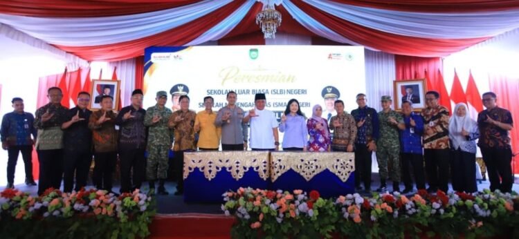 Resmikan SMA dan SLB Negeri Hayza Nur Ilmi, Herman Deru Targetkan Jadi Sekolah Favorit dan Unggulan Sumsel