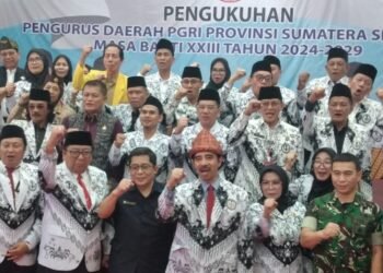 Pengukuhan PGRI Sumsel Jadi Momentum Perkuat Persatuan dan Profesionalisme Guru