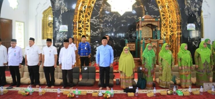 Wagub Cik Ujang Ajak Masyarakat Jadikan Hijrah Momentum Perubahan di Gebyar Muharam 1448 H dan Harlah Muslimat NU ke-80