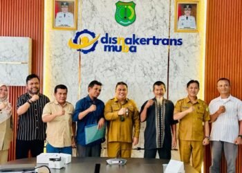 Kedepankan Semangat Kolaborasi, Disnakertrans Muba Jamin Investasi Aman dan Hak Masyarakat Transmigrasi Air Balui SP 2 Terjaga