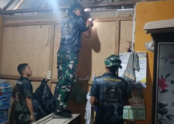 Hari Ke-10 TMMD, Sentuhan Prajurit Kodim 0418/Palembang Ubah Rumah Ibu Sumilah Menjadi Hunian yang Lebih Layak