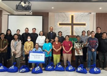 Hadirkan Manfaat Nyata bagi Masyarakat, BRI Region 4 Palembang Salurkan Bantuan Sembako ke Enam Gereja