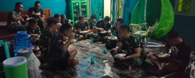 Saat Lelah Terbayar dengan Kebersamaan: Makan Malam Satgas TMMD Ke-129 Kodim 0418/Palembang di Talang Jambe
