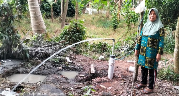 Air Bersih yang Dinanti Puluhan Tahun Akhirnya Mengalir, Harapan Baru untuk Warga Talang Betutu dari TMMD ke 129 Kodim 0418/Palembang