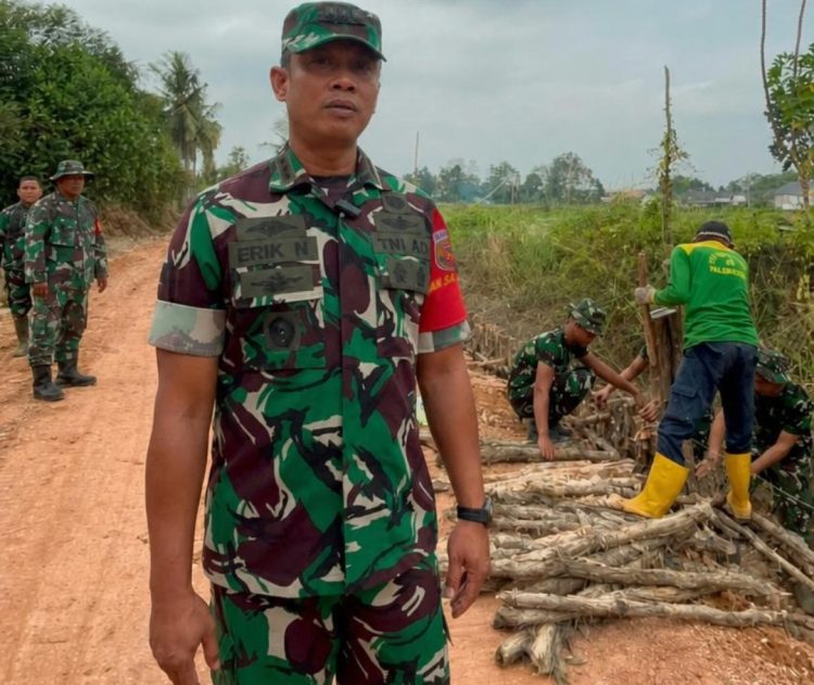 Langkah Dandim 0418/Palembang Kolonel Erik di Jalan Rawa Jaya, Memastikan Jalan Harapan Warga Segera Terwujud