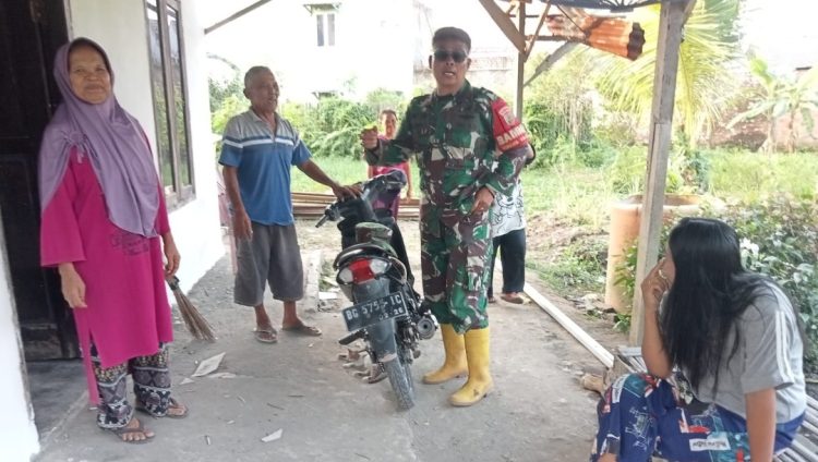 Komsos di Lokasi TMMD Ke-129 Kodim 0418/Palembang, Babinsa Talang Jambe Pererat Kemanunggalan TNI dan Rakyat