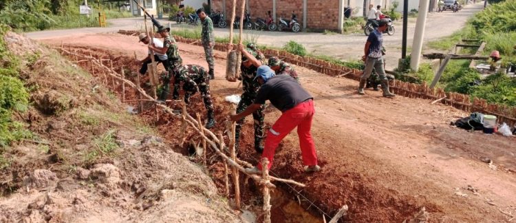 Hari Ke-11 TMMD Kodim 0418/Palembang, Pembangunan Jalan 750 Meter Masuki Tahap Penguatan Tanah