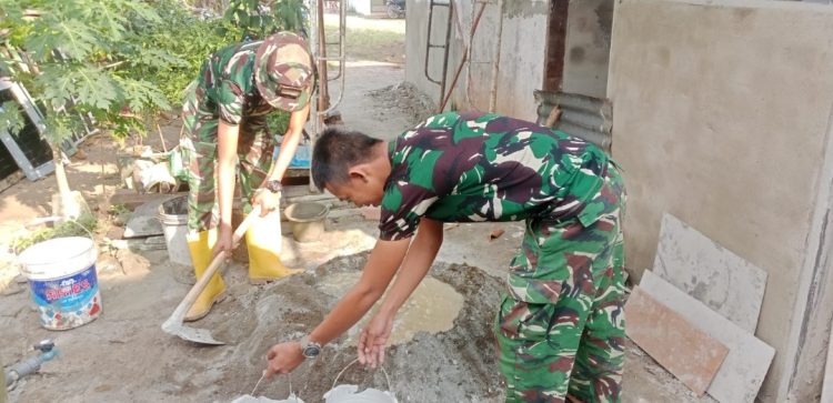 Memasuki Hari ke 13 Satgas TMMD ke-129 Kodim 0418/Palembang Lanjutkan Pembangunan Dapur Rumah Bapak Fernando