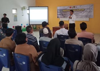 Dari Balik Aula Kelurahan Talang Jambe, Warga Antusias Belajar Menjaga Kampung Lewat Kesadaran Hukum Program TMMD Kodim 0418/Palembang
