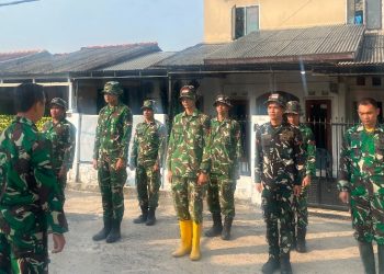 Memasuki Hari Ke-14, Personel Satgas TMMD Ke-129 Kodim 0418/Palembang Kebut Pembangunan Mushola Baitul Magfurin