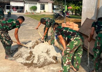 Personel Satgas TMMD Ke-129 Kodim 0418/Palembang Terus Bekerja, Rehab Rumah Bapak Parja Masuki Tahap Finishing
