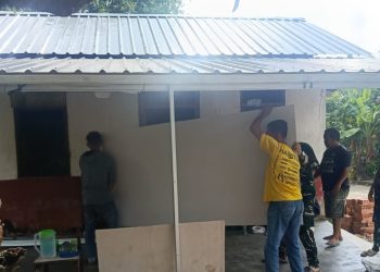Memasuki Hari Ke-15, Satgas TMMD Ke-129 Kodim 0418/Palembang Genjot Rehab RTLH Milik Bapak Karyo