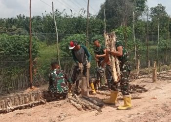 Hari Ke-16 TMMD Ke-129, Satgas Kodim 0418/Palembang Perkuat Fondasi Jalan 750 Meter di Talang Jambe