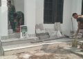 Di Balik Finishing Mushola Baitul Magfurin, Dedikasi Prajurit TMMD Tak Pernah Surut